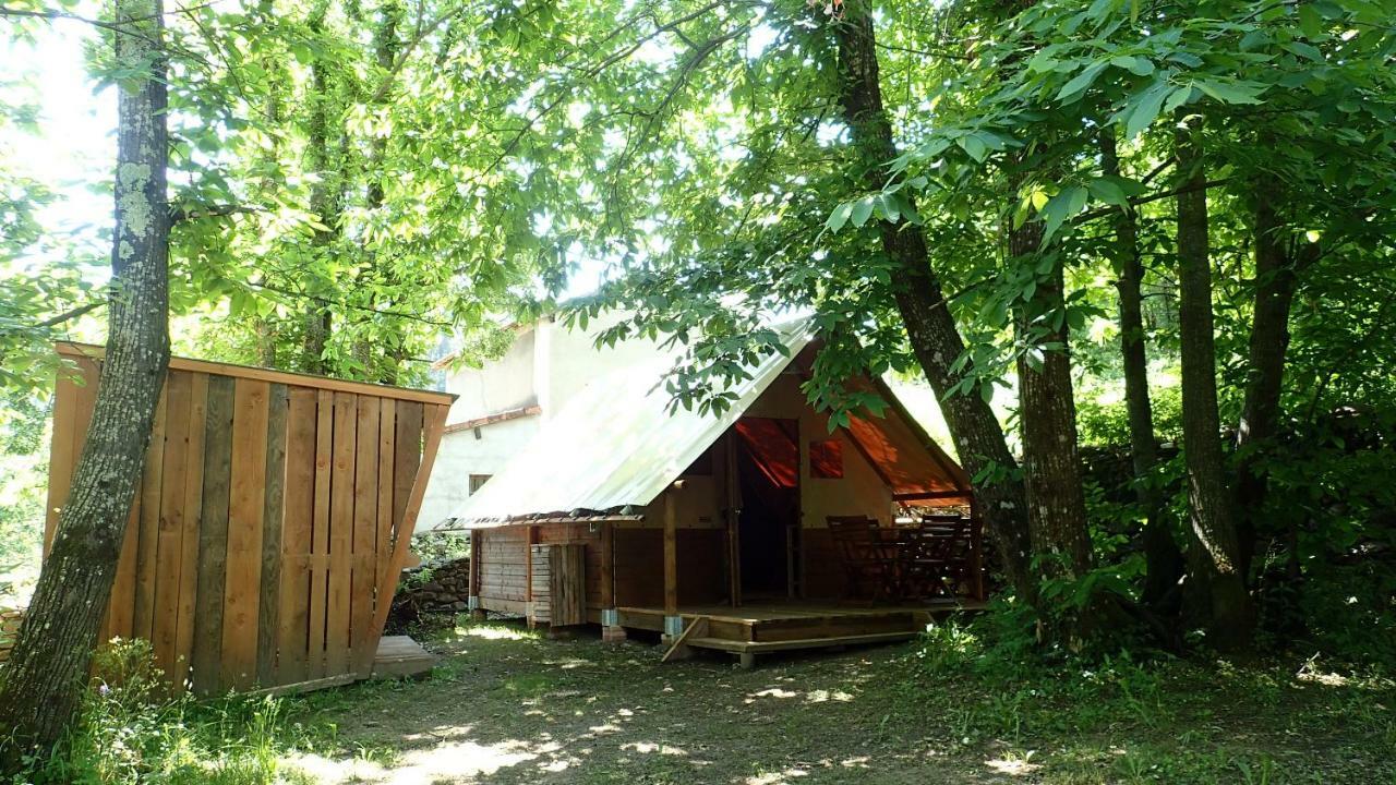 Camping La Chataigneraie Gravieres Dış mekan fotoğraf