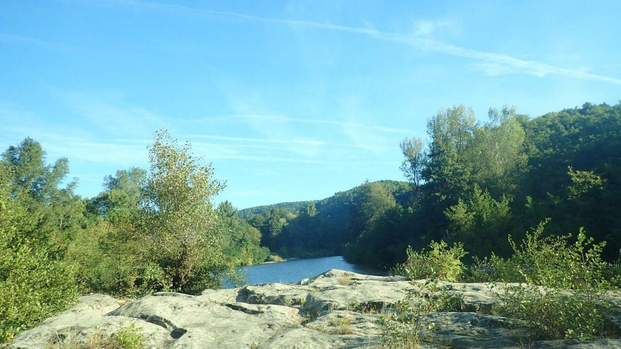 Camping La Chataigneraie Gravieres Dış mekan fotoğraf